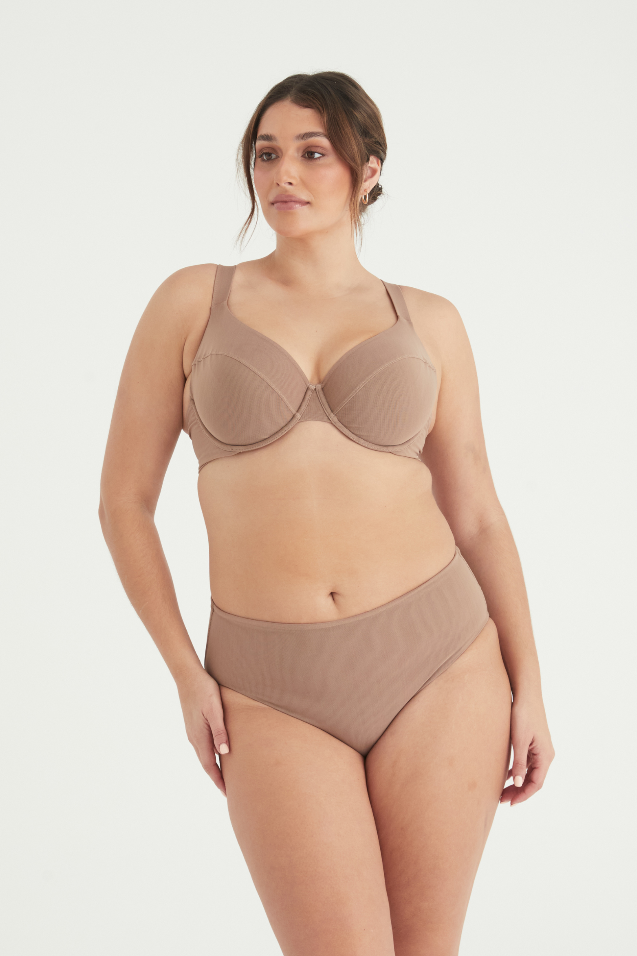 BUSTY BASICS PLUNGE BRA - TOFFEE