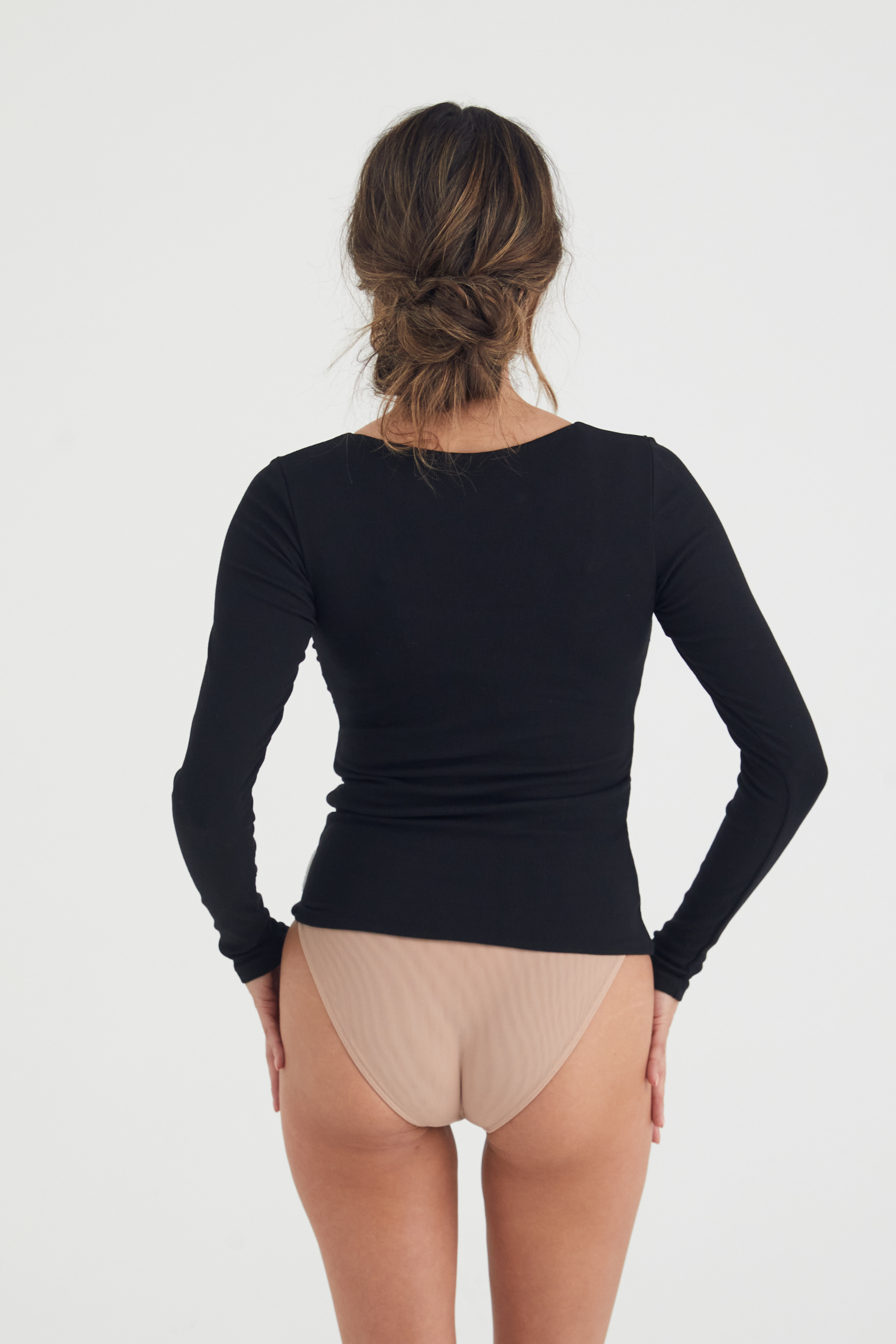 Busty Basics - Long sleeve - BLACK