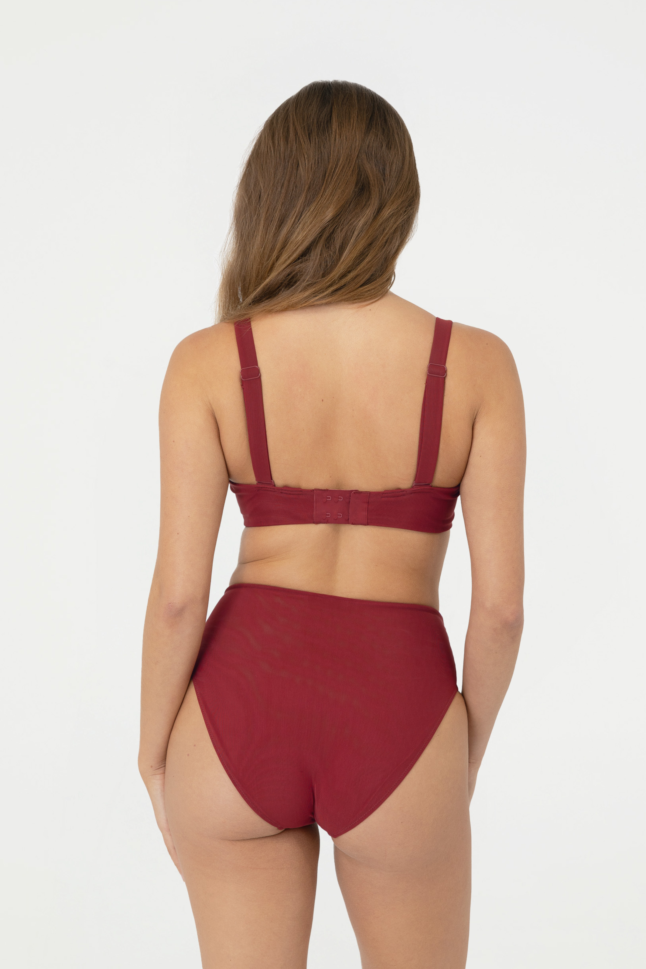 BUSTY BASICS PLUNGE BRA - CHERRY