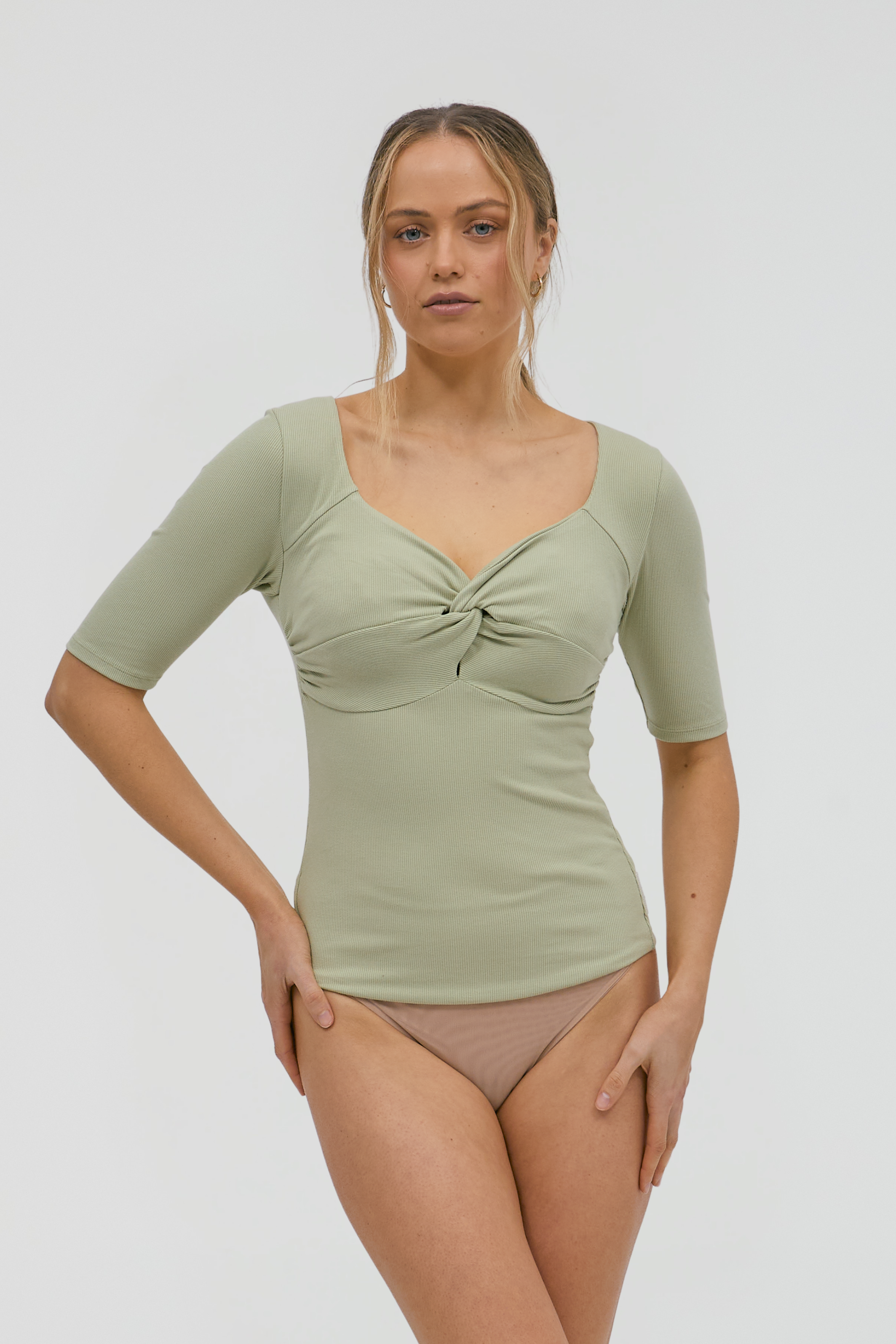 Busty Basics - Knot Front Half Sleeve
