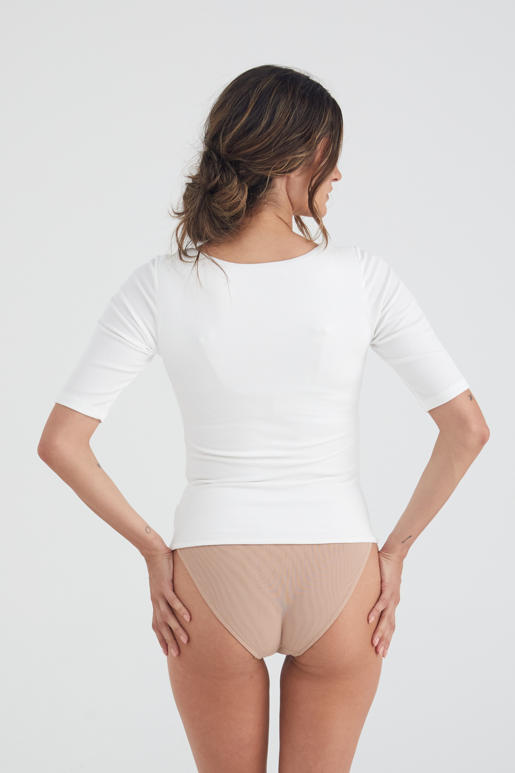 Busty Basics - Sweetheart Half sleeve - WHITE